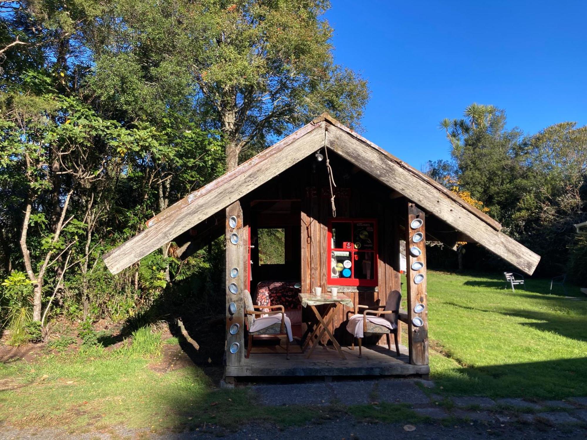 Whare&Geothermal Pool By Lake Taupo Turangi Esterno foto